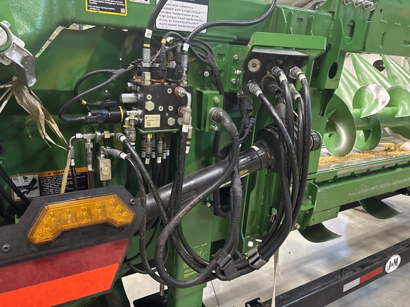 Used 2023 John Deere C12F Corn and Row Crop headers at Koenig Equipment in Greenville, OH - Photo10