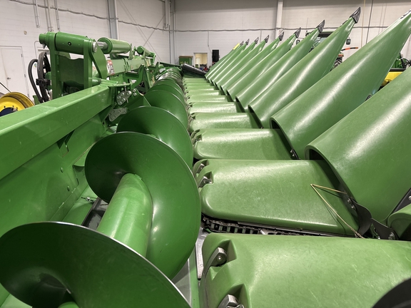 Used 2023 John Deere C12F Corn and Row Crop headers at Koenig Equipment in Greenville, OH - Photo16