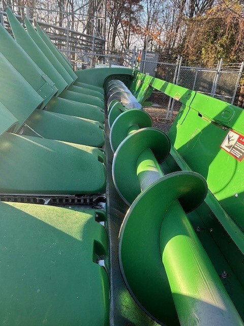 2018 John Deere 708C Image 7