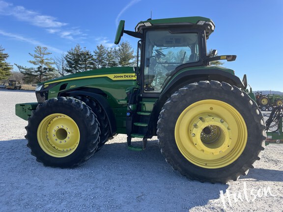 Photo of 2021 John Deere 8R 280