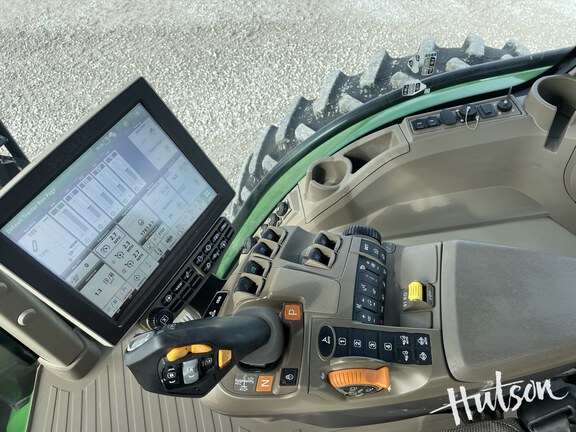 Photo of 2021 John Deere 8R 280