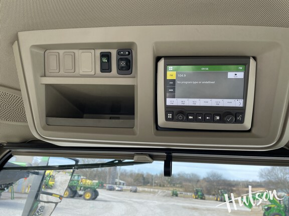 Photo of 2021 John Deere 8R 280