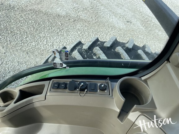 Photo of 2021 John Deere 8R 280