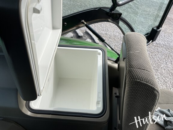 Photo of 2021 John Deere 8R 280