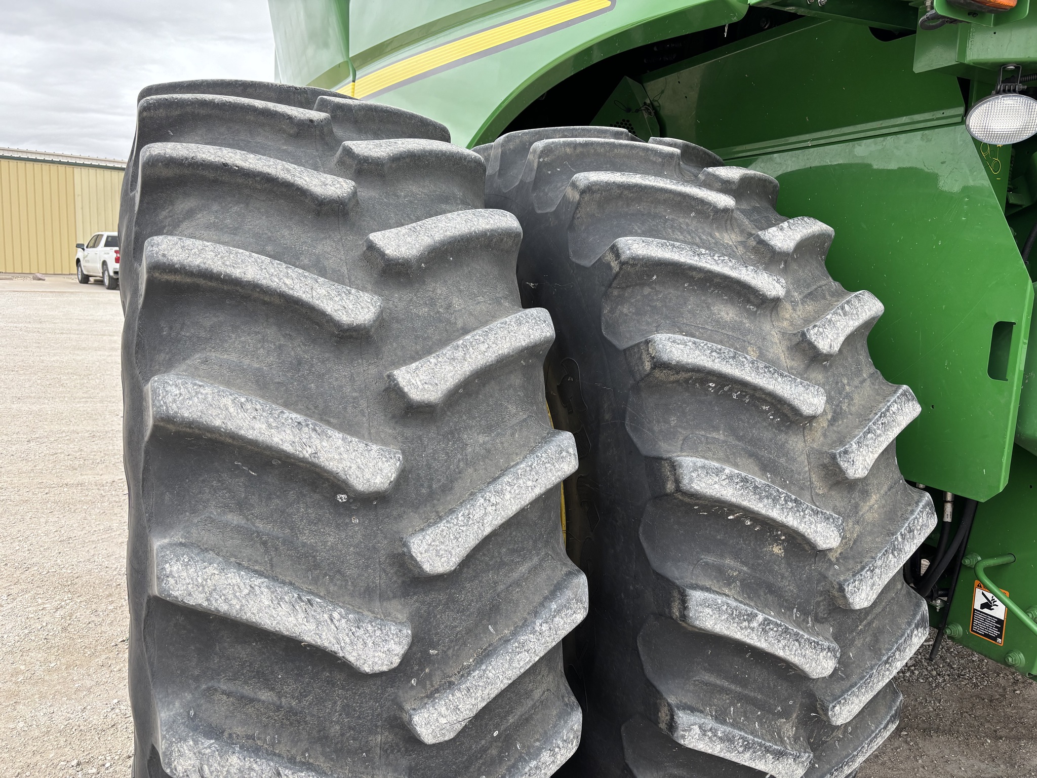  2021 John Deere S780 at Heritage Tractor in Galesburg, IL