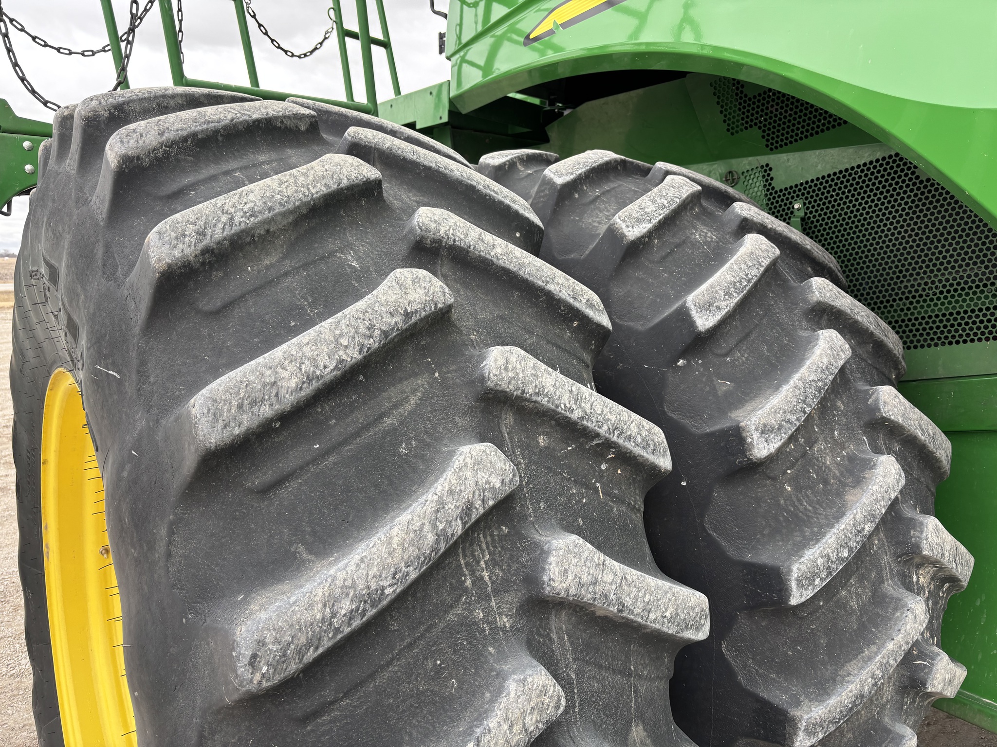  2021 John Deere S780 at Heritage Tractor in Galesburg, IL