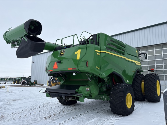 Used 2025 John Deere X9 1000 Combines at Horizon Ag & Turf in Lloydminster, AB - Photo5