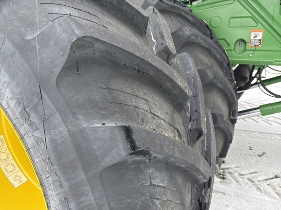 Used 2025 John Deere X9 1000 Combines at Horizon Ag & Turf in Lloydminster, AB - Photo11