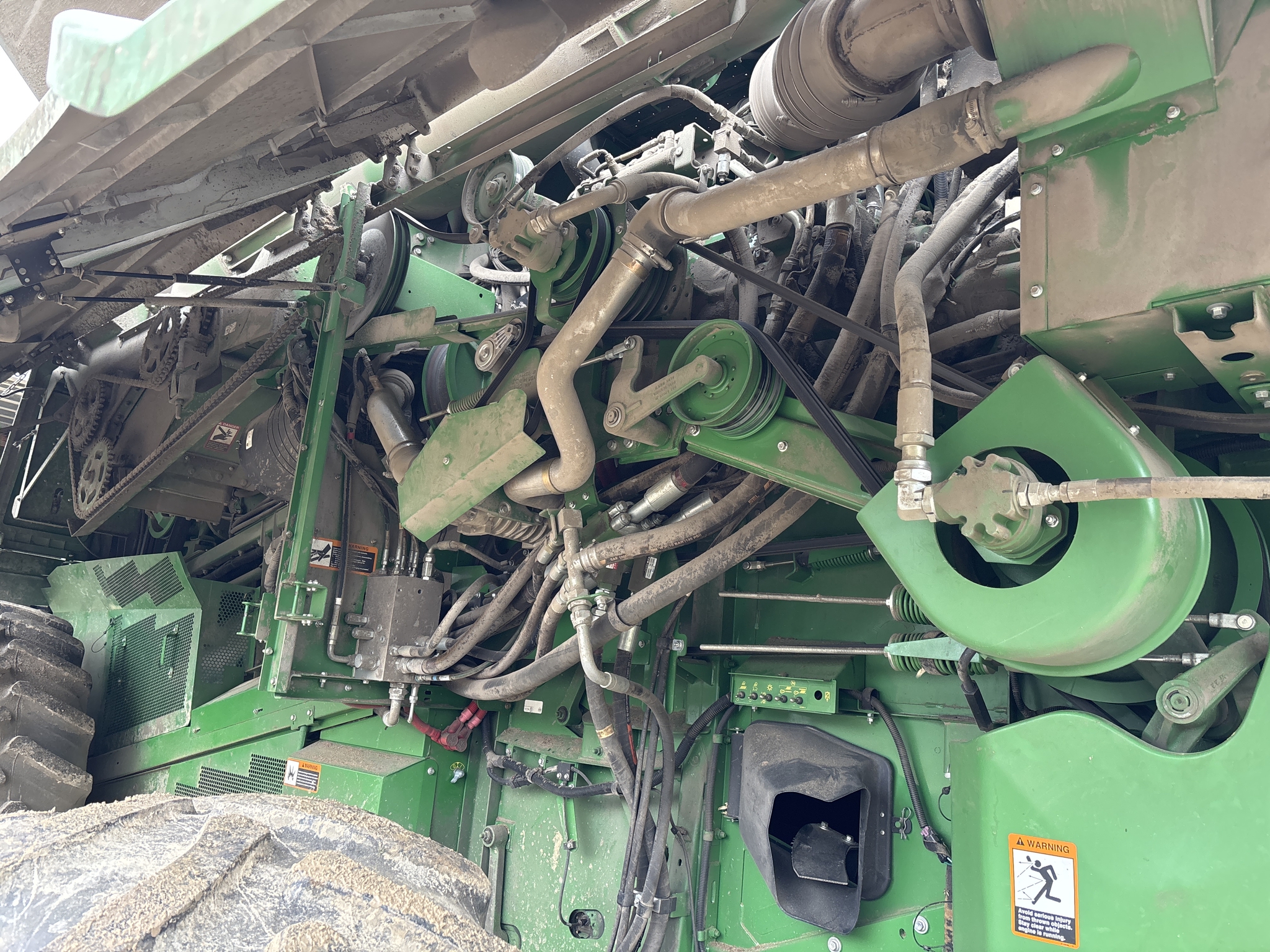 Used 2015 John Deere S680 Combines at Koenig Equipment in Anna, OH - PhotoXL15