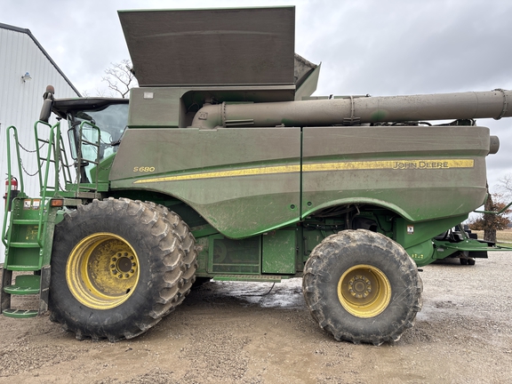 Used 2015 John Deere S680 Combines at Koenig Equipment in Anna, OH - Photo3