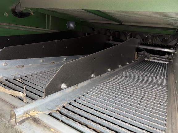 Used 2015 John Deere S680 Combines at Koenig Equipment in Anna, OH - Photo21