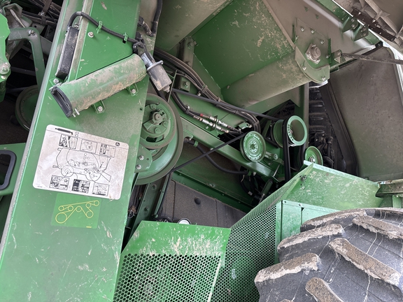 Used 2015 John Deere S680 Combines at Koenig Equipment in Anna, OH - Photo22