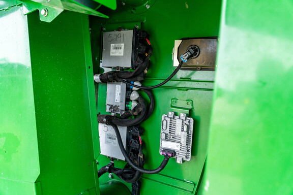 Used 2015 John Deere S680 Combines at Koenig Equipment in Anna, OH - Photo21