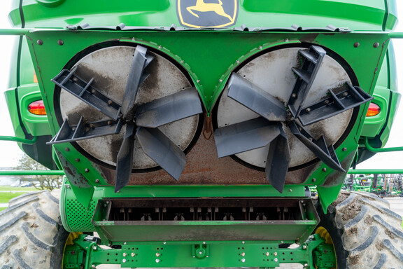 Used 2015 John Deere S680 Combines at Koenig Equipment in Anna, OH - Photo24