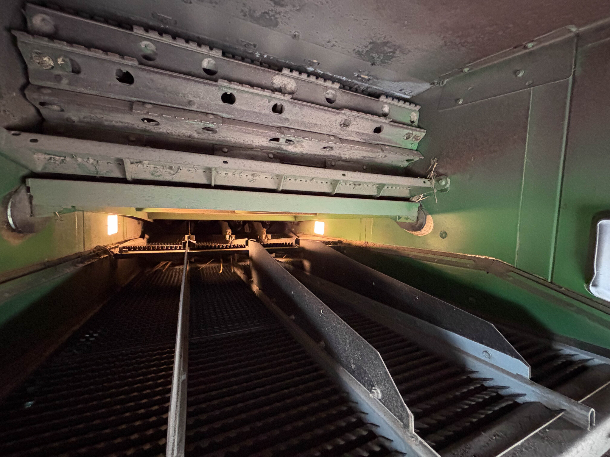 Used 2015 John Deere S680 Combines at Koenig Equipment in Anna, OH - PhotoXL26