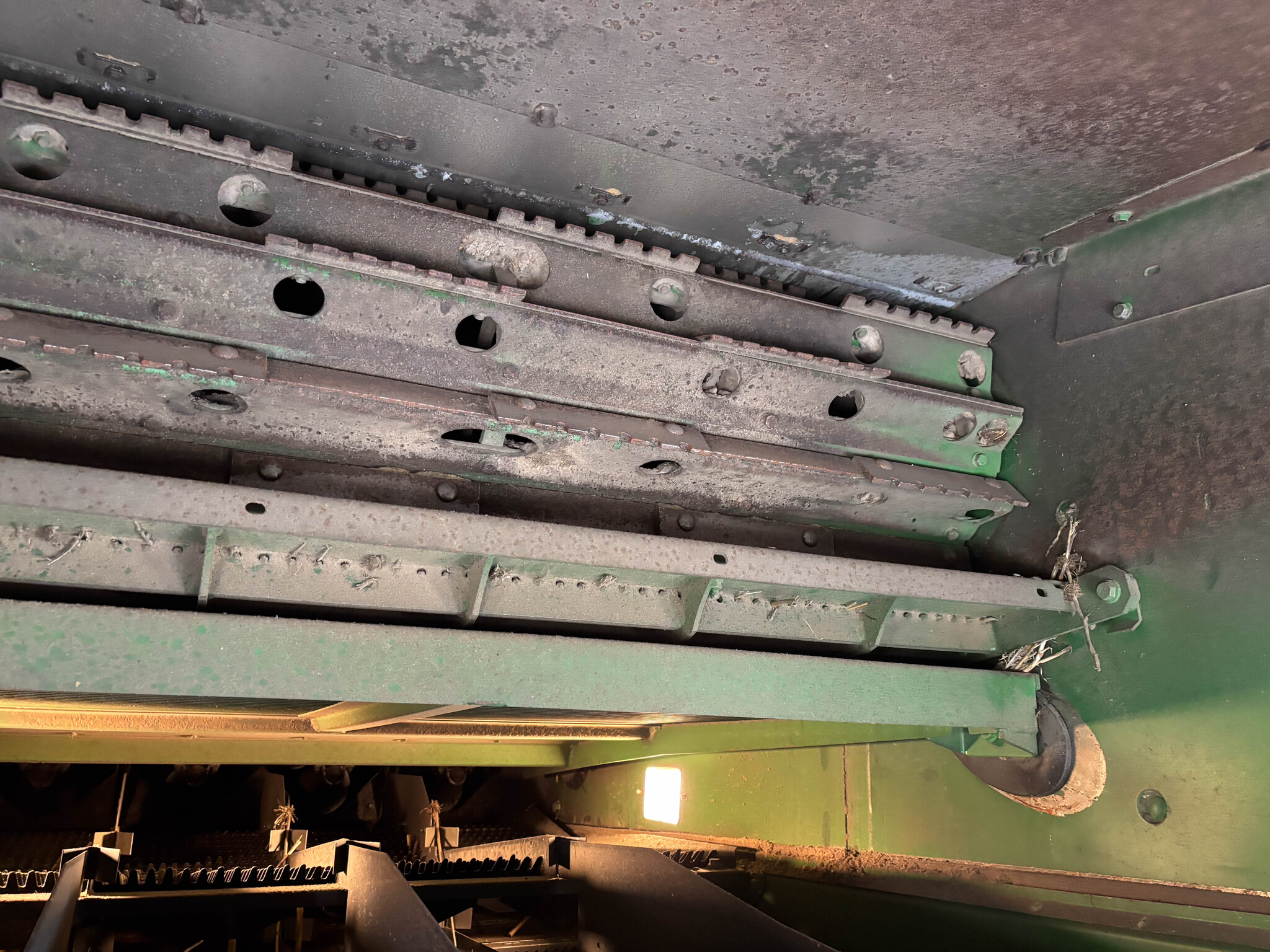 Used 2015 John Deere S680 Combines at Koenig Equipment in Anna, OH - PhotoXL28