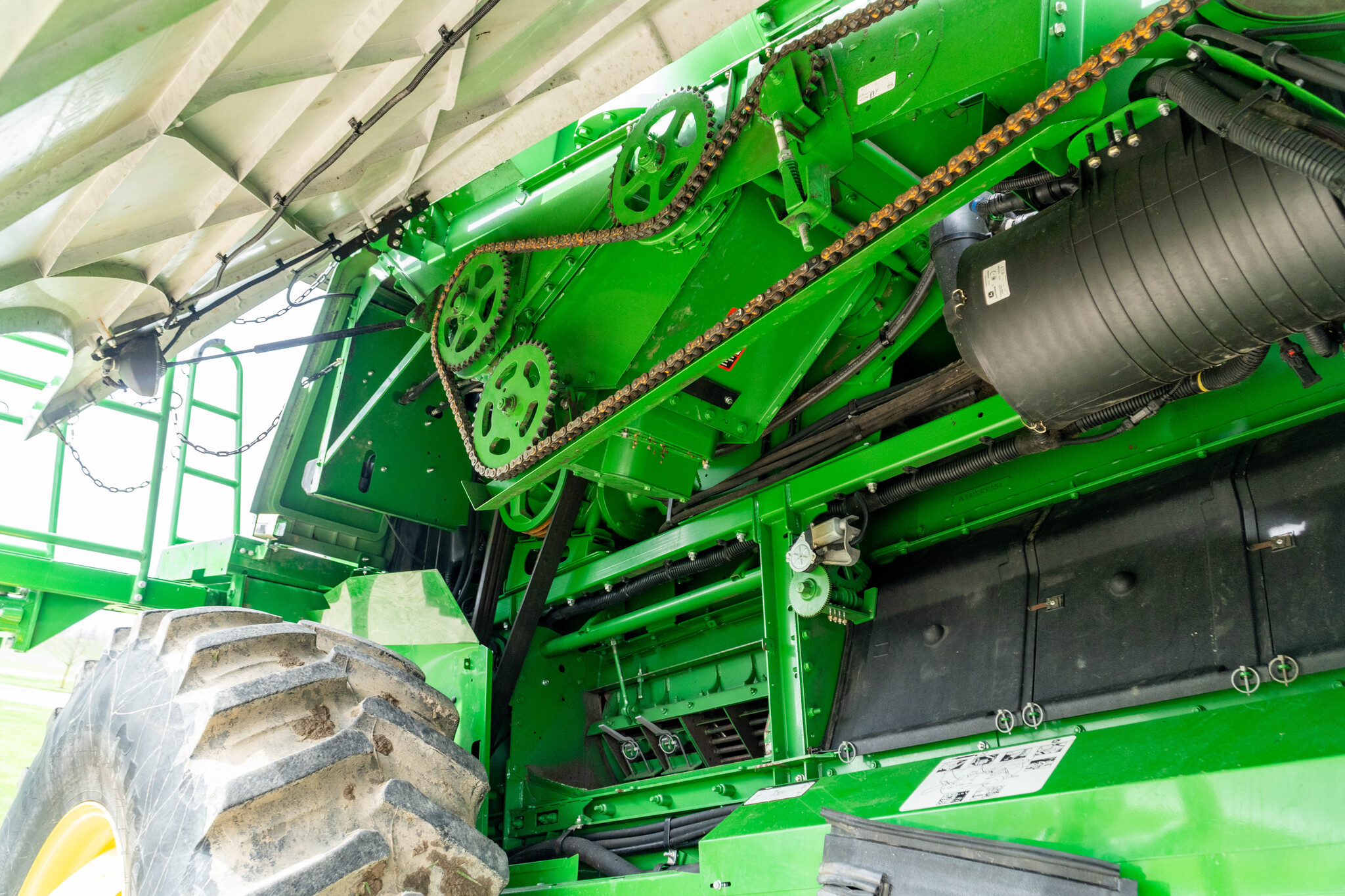 Used 2015 John Deere S680 Combines at Koenig Equipment in Anna, OH - PhotoXL30