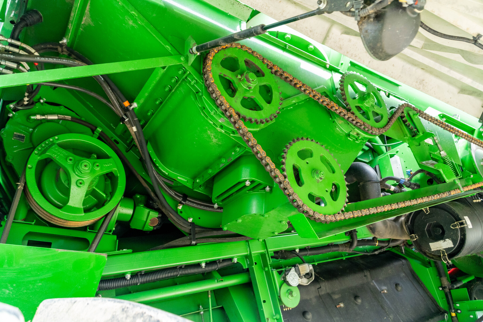 Used 2015 John Deere S680 Combines at Koenig Equipment in Anna, OH - PhotoXL31