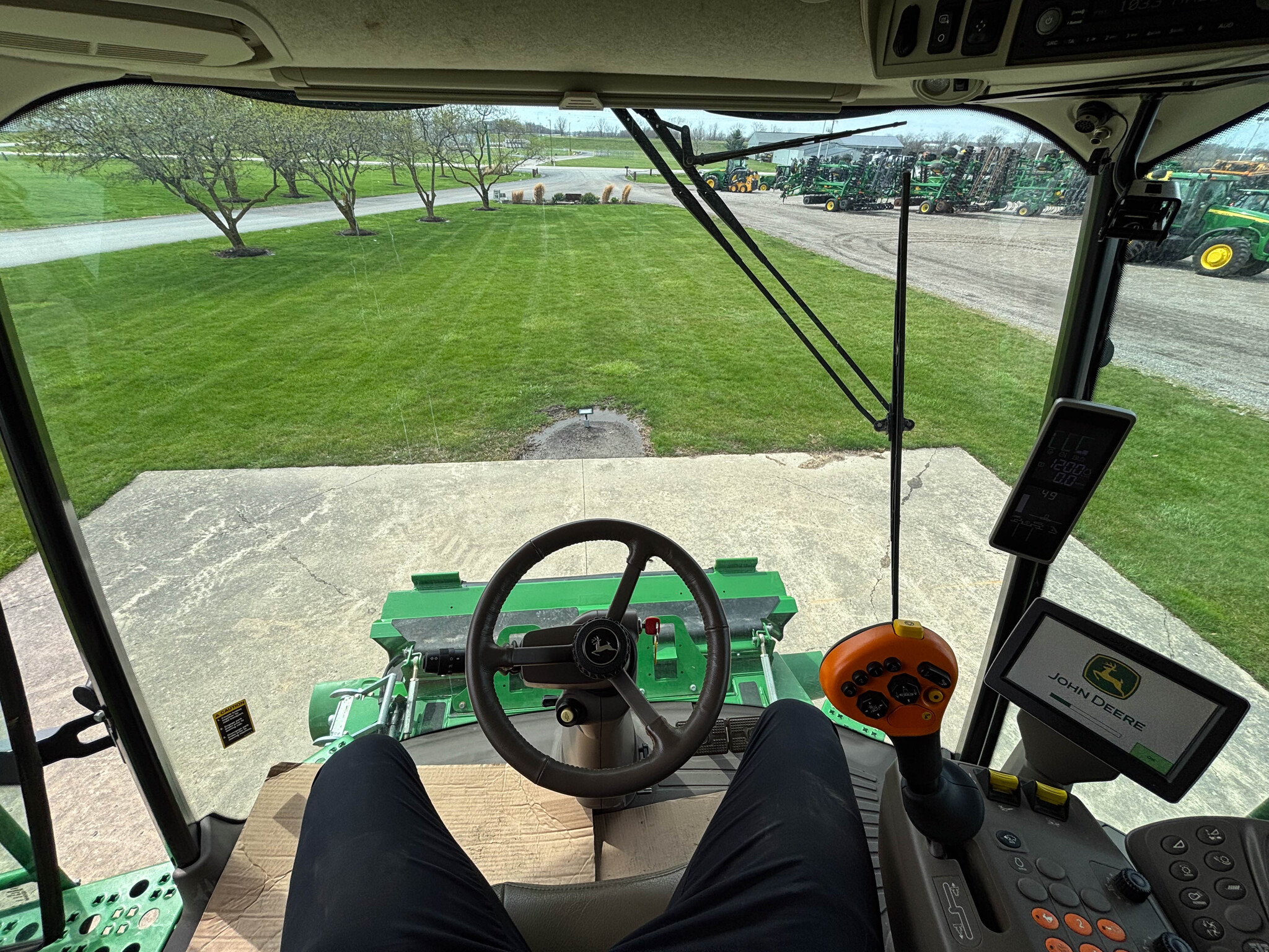 Used 2015 John Deere S680 Combines at Koenig Equipment in Anna, OH - PhotoXL42