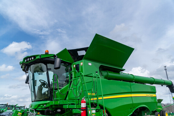 Used 2015 John Deere S680 Combines at Koenig Equipment in Anna, OH - Photo48
