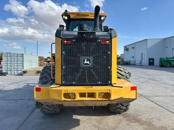 2023 John Deere 644P