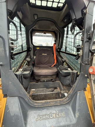 2021 John Deere 333G-14