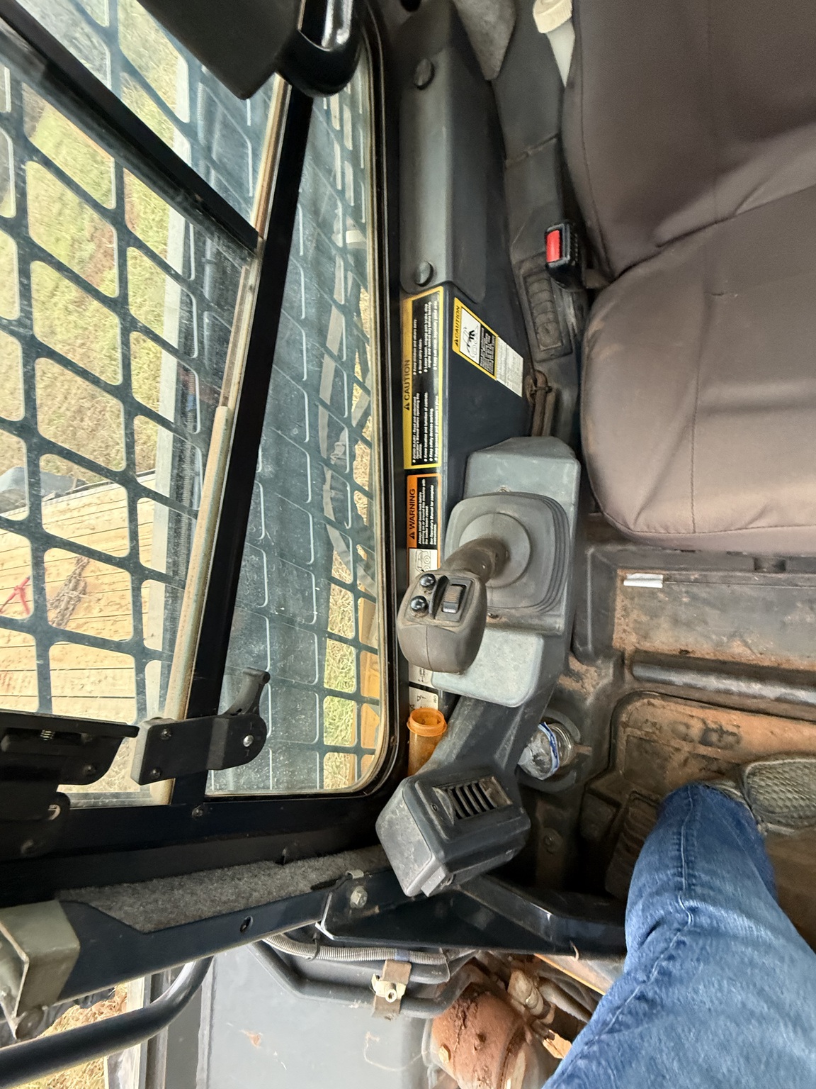 2021 John Deere 333G Image 17