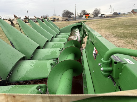 Photo of 2015 John Deere 608C