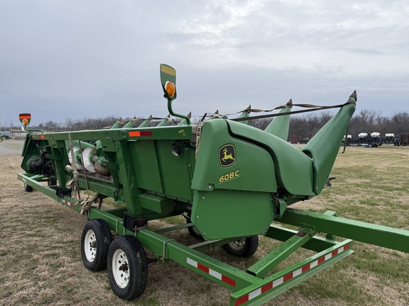 Photo of 2015 John Deere 608C