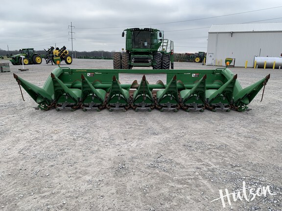 Photo of 2015 John Deere 608C