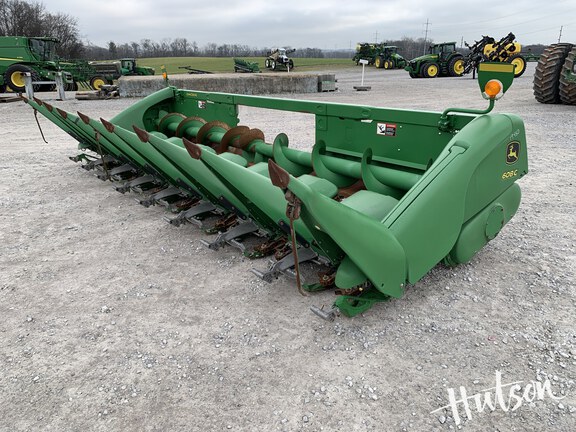 Photo of 2015 John Deere 608C