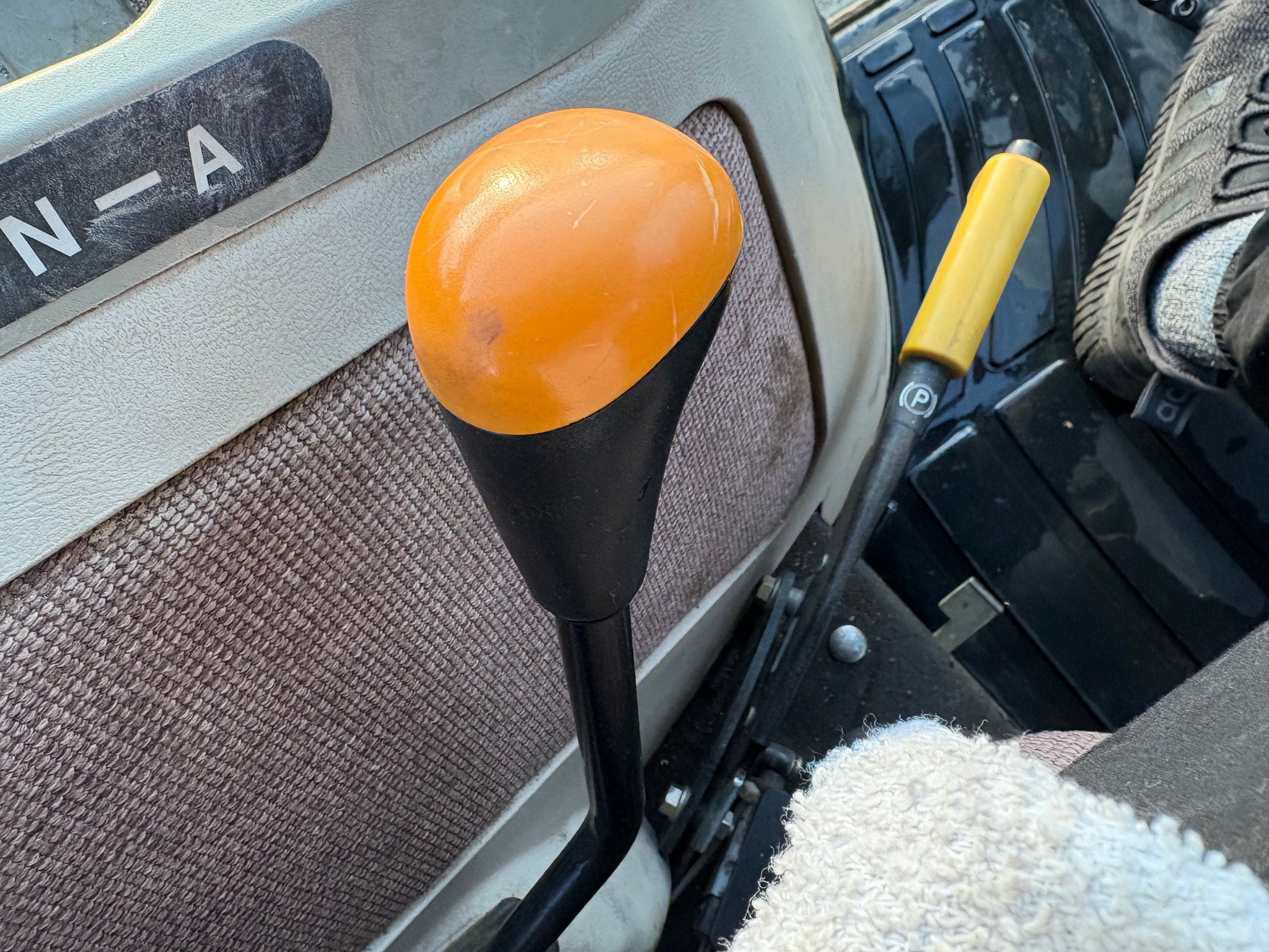 2008 John Deere 4520 Image 10