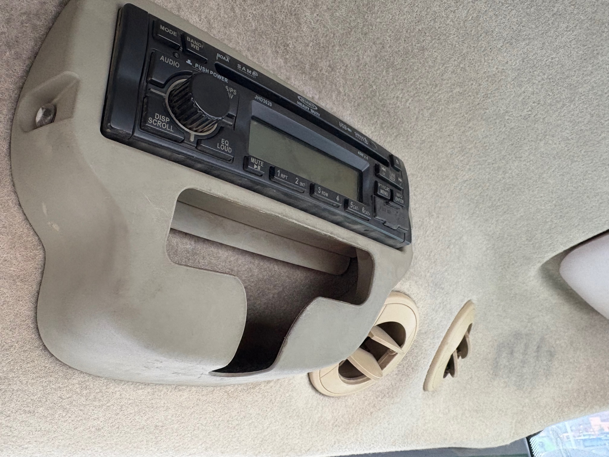 2008 John Deere 4520 Image 16