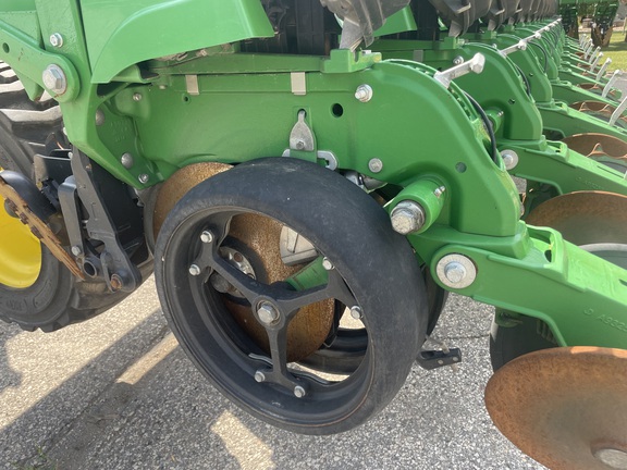 2024 John Deere DB66 - Photo17