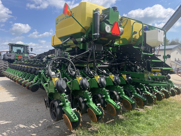 2024 John Deere DB66 - Photo22