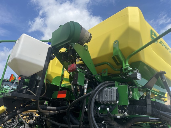 2024 John Deere DB66 - Photo24