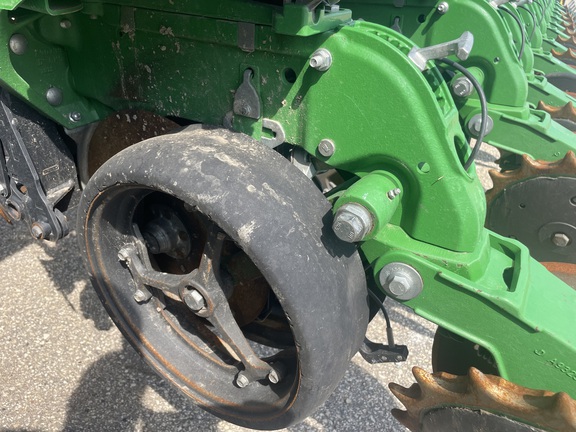 2024 John Deere DB66 - Photo25