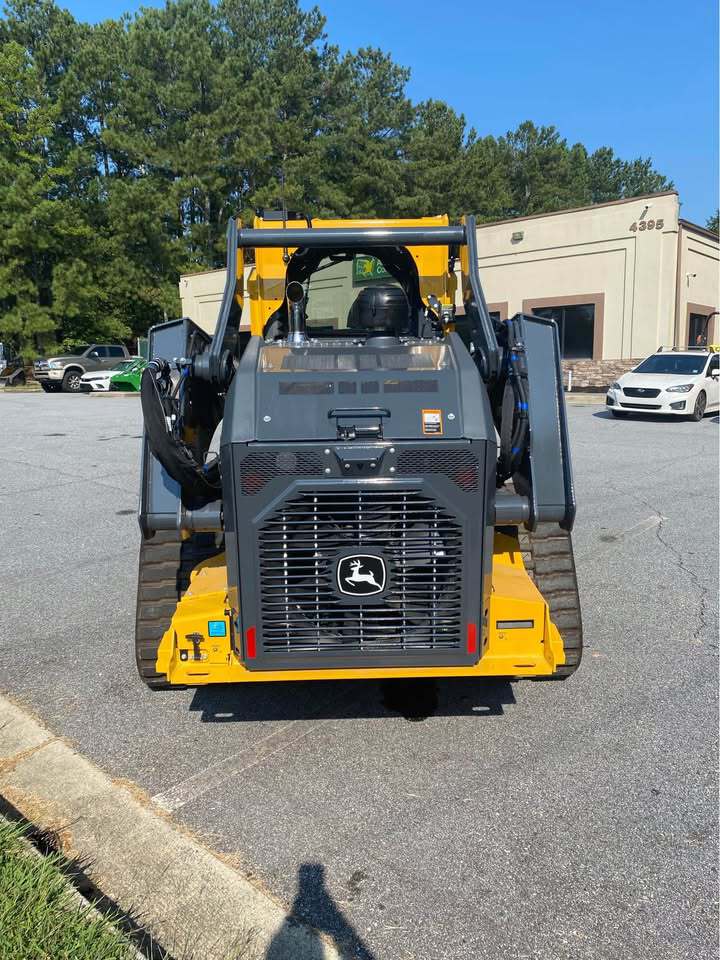 2025 John Deere 335 P Image 4