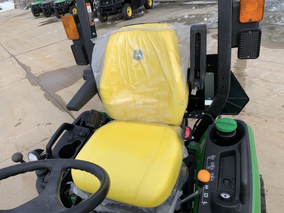 Photo of 2025 John Deere 1025R