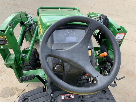 Photo of 2025 John Deere 1025R
