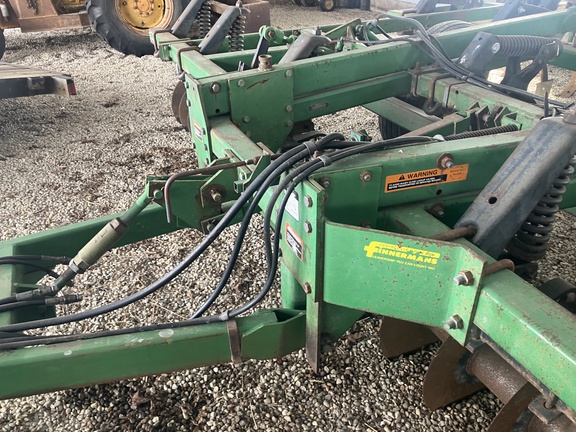 Photo of 1997 John Deere 714