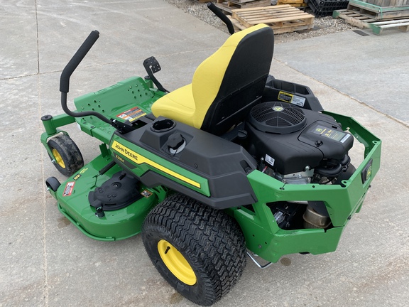 Photo of 2025 John Deere Z325E
