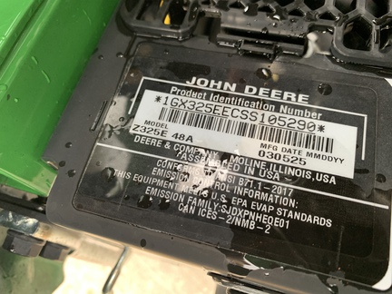 Photo of 2025 John Deere Z325E