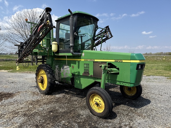 2006 John Deere 6700