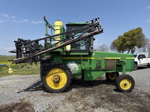 2006 John Deere 6700