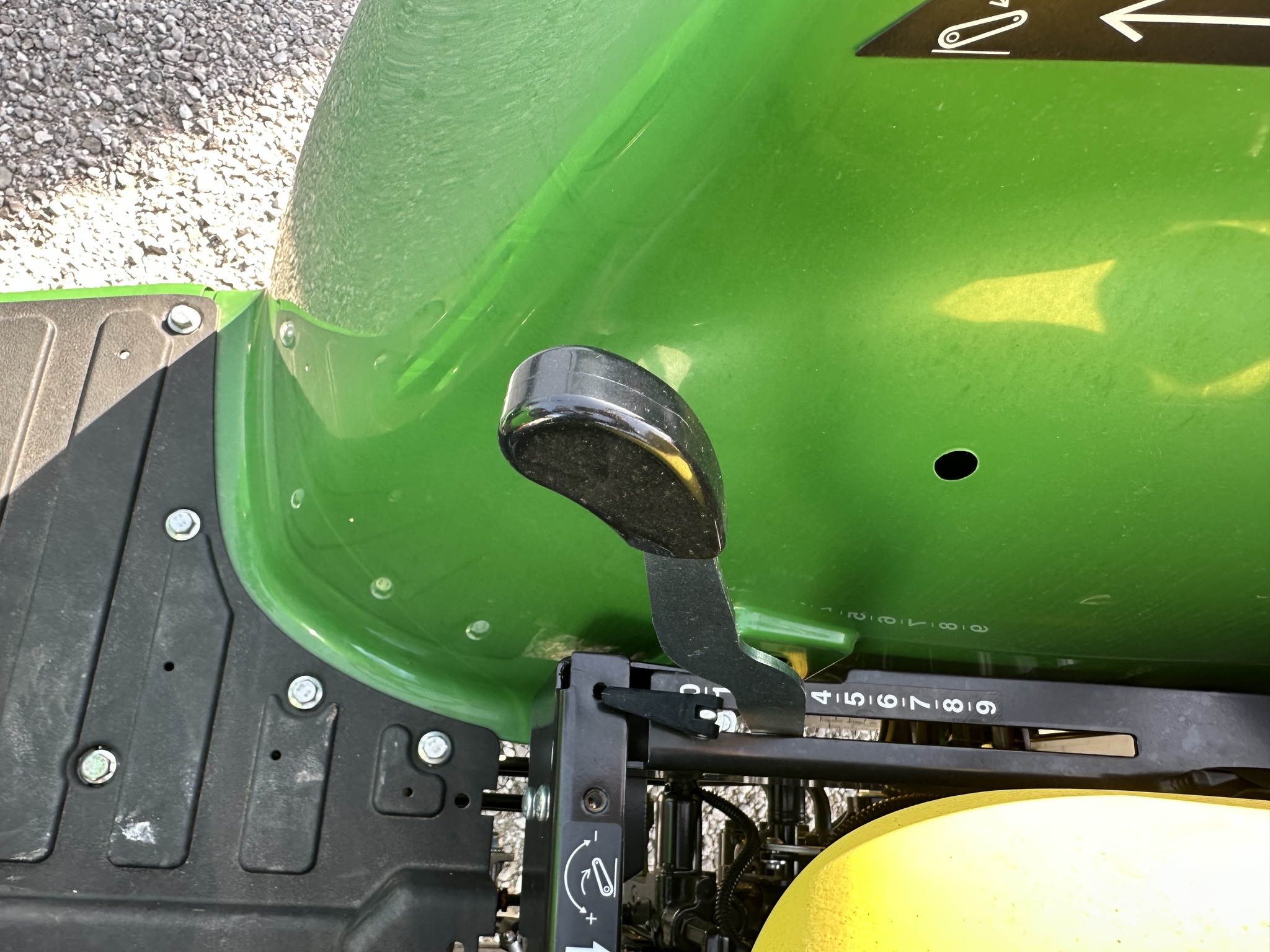  2024 John Deere 3025E at Heritage Tractor in Joplin, MO