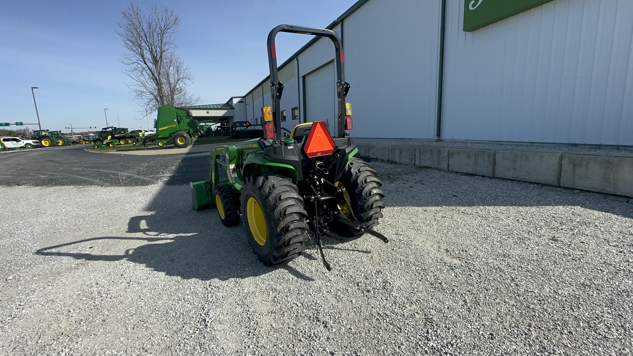  2024 John Deere 3025E at Heritage Tractor in Joplin, MO