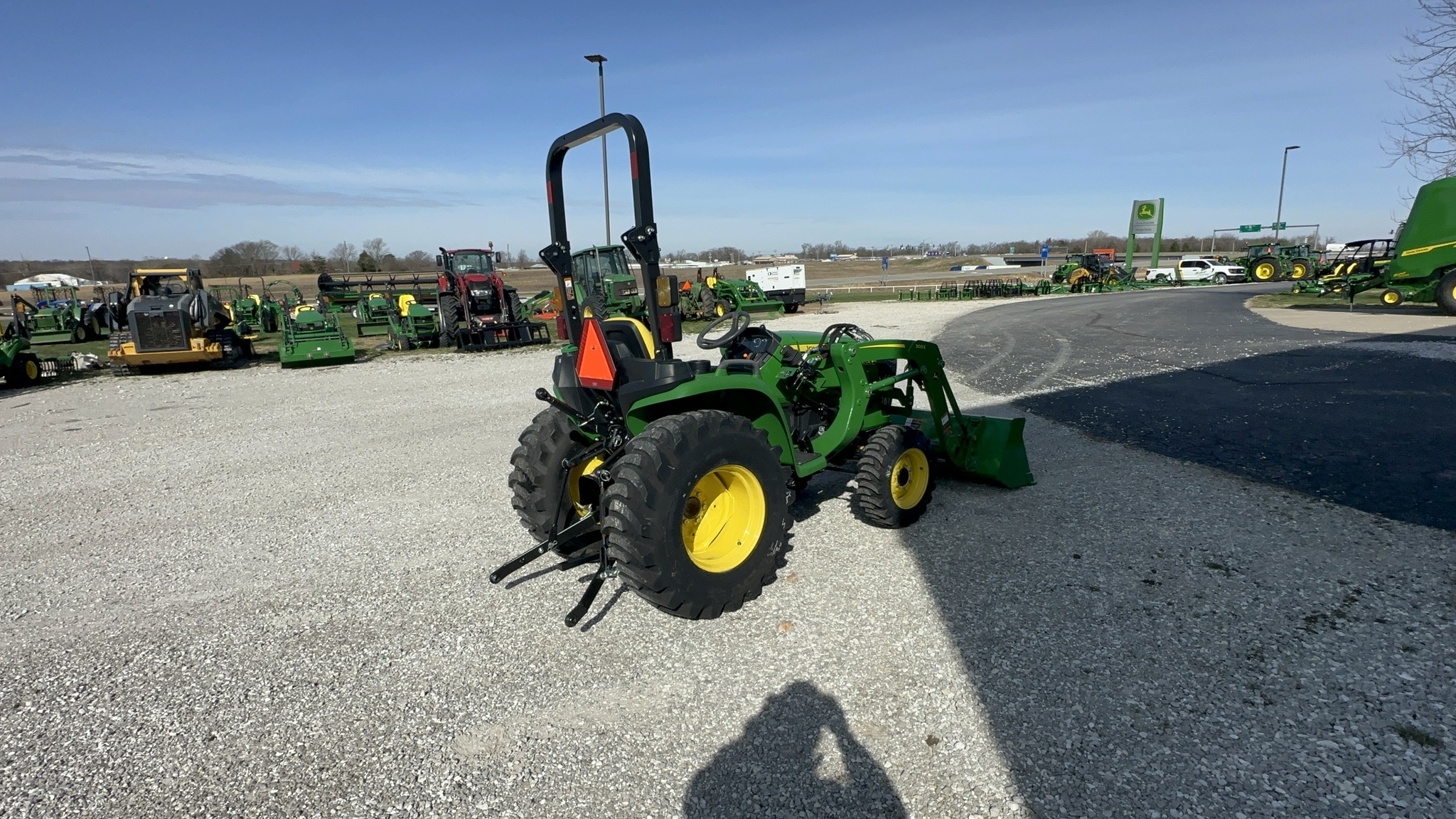  2024 John Deere 3025E at Heritage Tractor in Joplin, MO