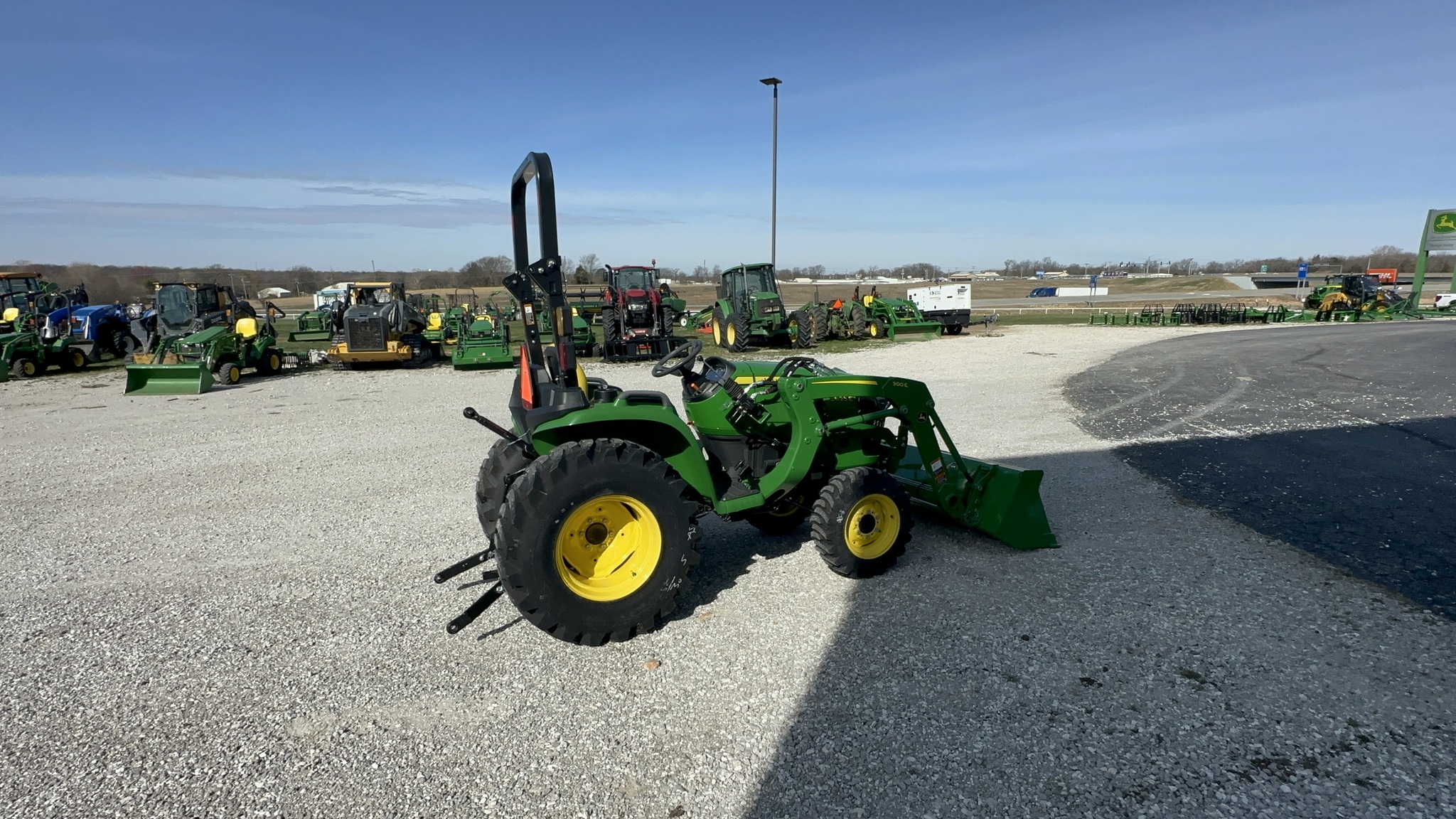  2024 John Deere 3025E at Heritage Tractor in Joplin, MO
