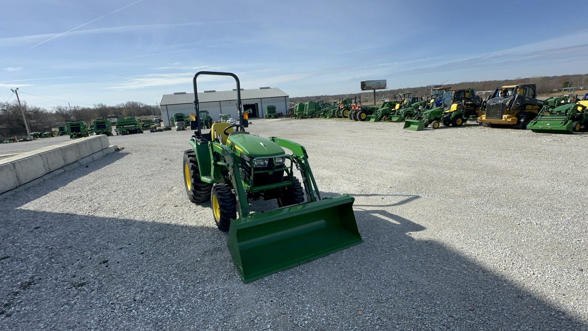  2024 John Deere 3025E at Heritage Tractor in Joplin, MO